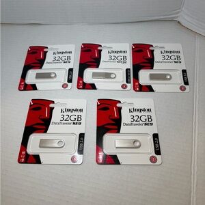 lot of 5 Kingston DataTraveler SE9 32GB USB Flash Drives